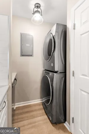 $3,000 | 510 East Ponce De Leon Avenue, Unit J, Decatur, GA 30030