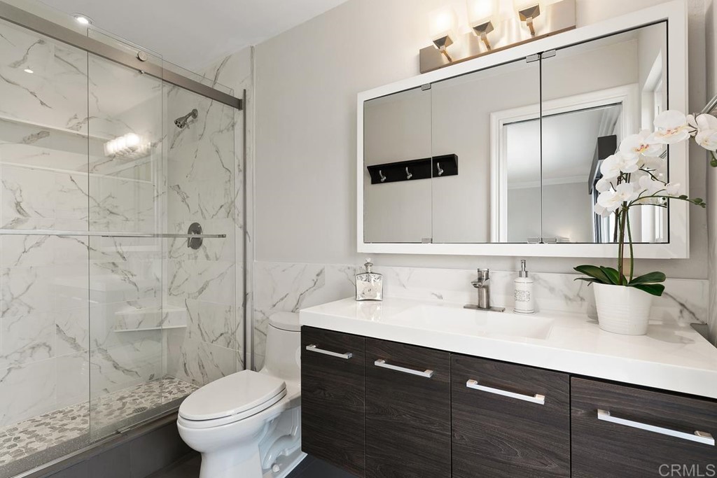 712 Calle Regal Encinitas, CA 92024 - Photo 19 of 33