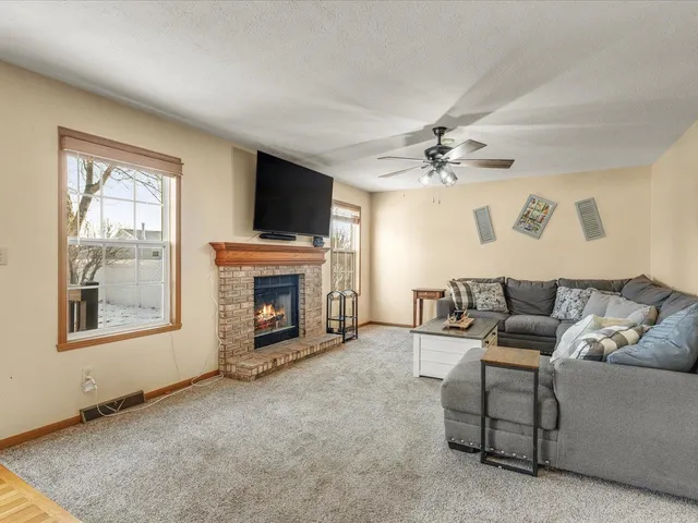 $365,000 | 10853 Lemon Grass Lane, Roscoe, IL 61073