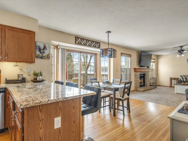 $365,000 | 10853 Lemon Grass Lane, Roscoe, IL 61073