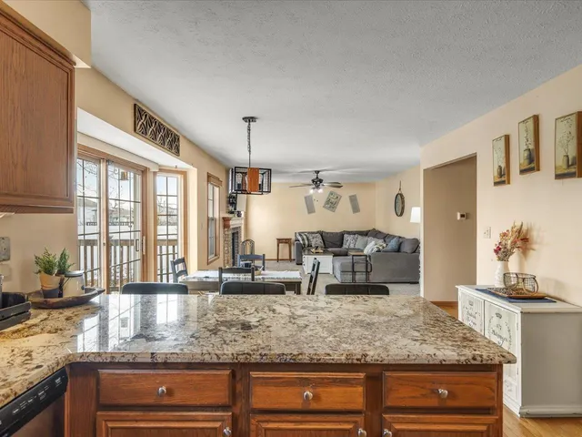 $365,000 | 10853 Lemon Grass Lane, Roscoe, IL 61073