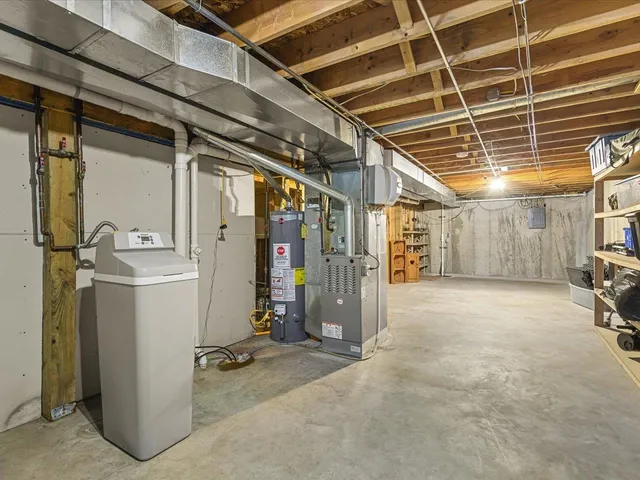 $365,000 | 10853 Lemon Grass Lane, Roscoe, IL 61073