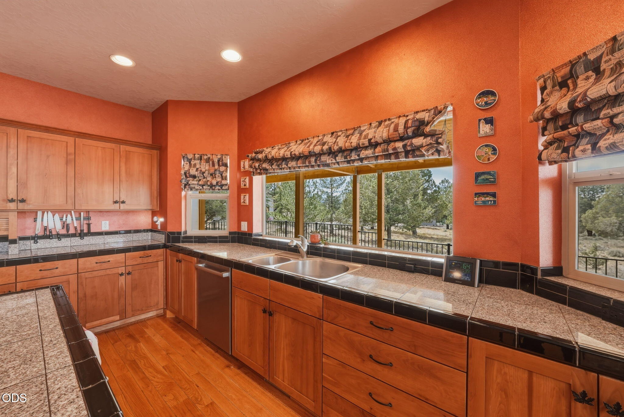 70275 Club Road Sisters, OR 97759 - Photo 13 of 61