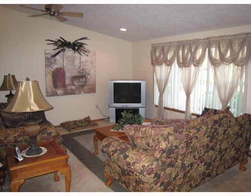 285 Heimann Road Latrobe, PA 15650 - Photo 2 of 8 Living Room.