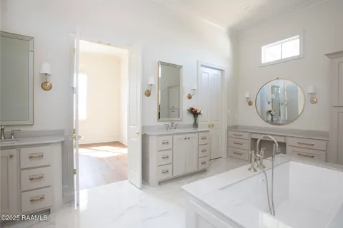 $1,125,000 | 200 Castle Vine Way, Lafayette, LA 70508