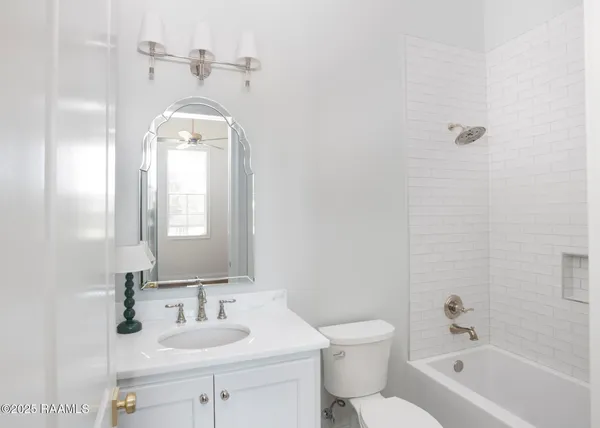 $1,169,999 | 200 Castle Vine Way, Lafayette, LA 70508