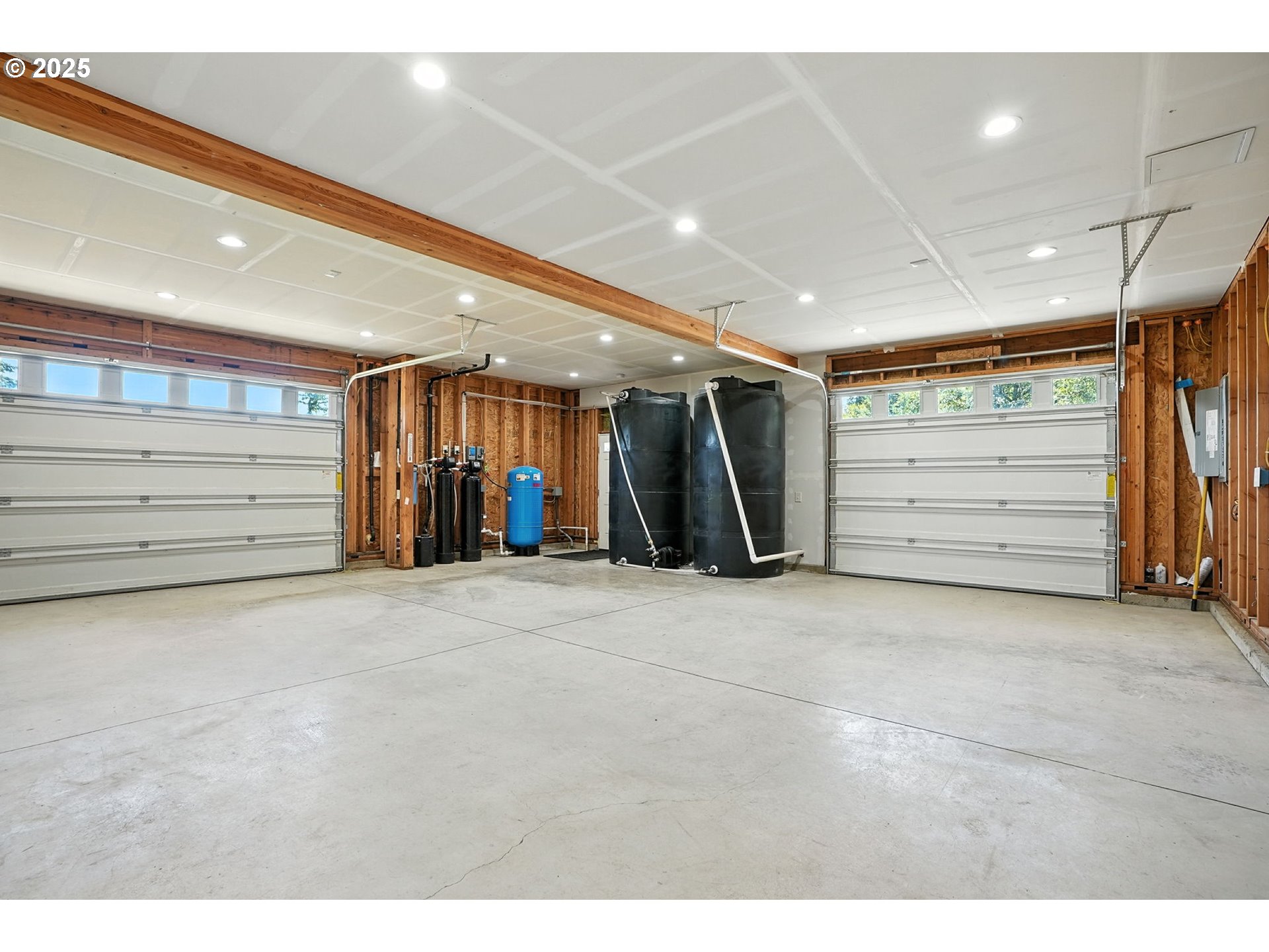 70292 Walker Road Rainier, OR 97048 - Photo 26 of 40 a view of an empty room