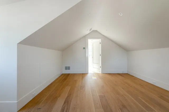 $6,995,000 | 10 Silver Street, Nantucket, MA 02554