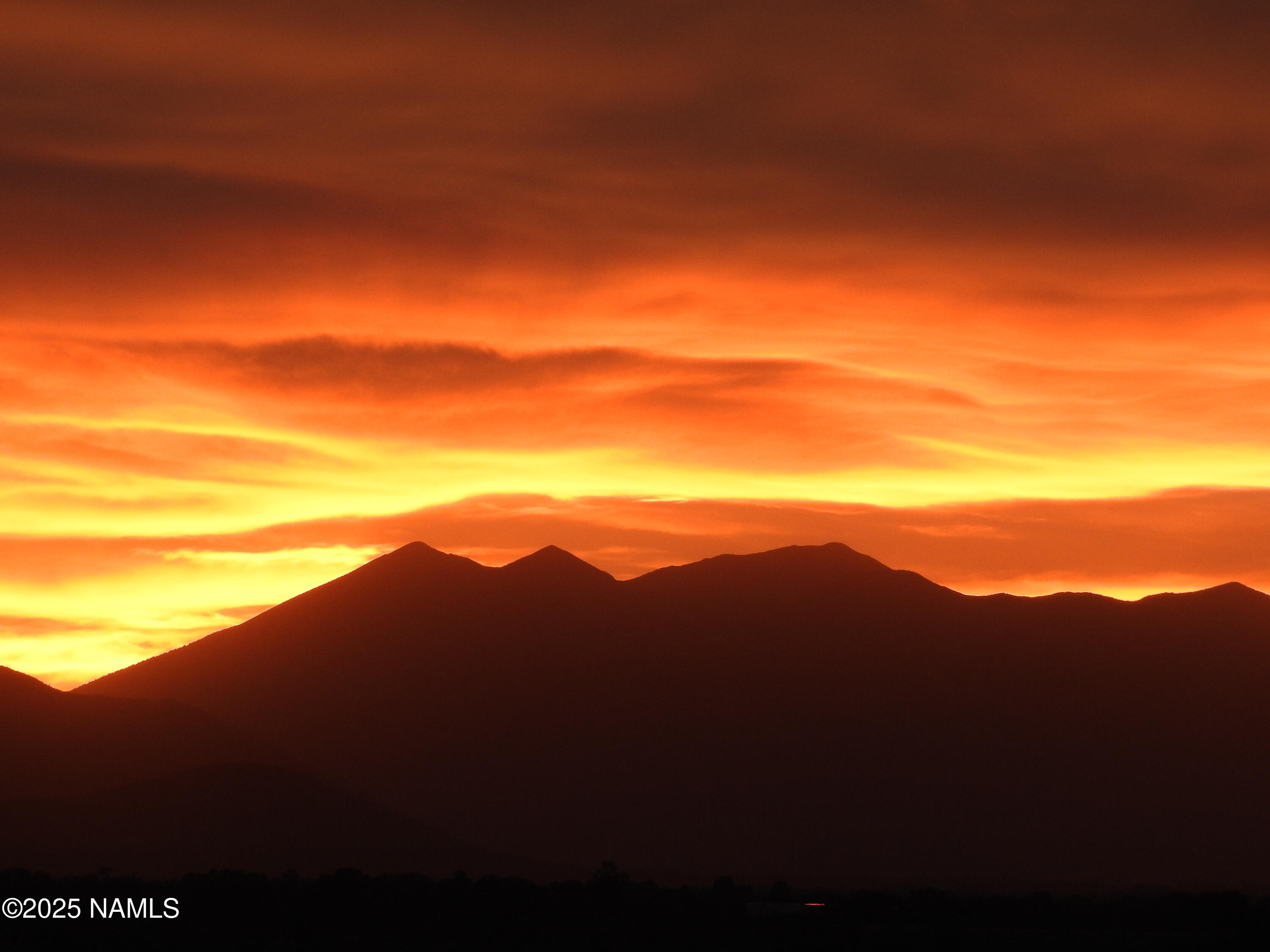 12899 Stockmens Road Flagstaff, AZ 86038 - Photo 4 of 26 a view of a sky