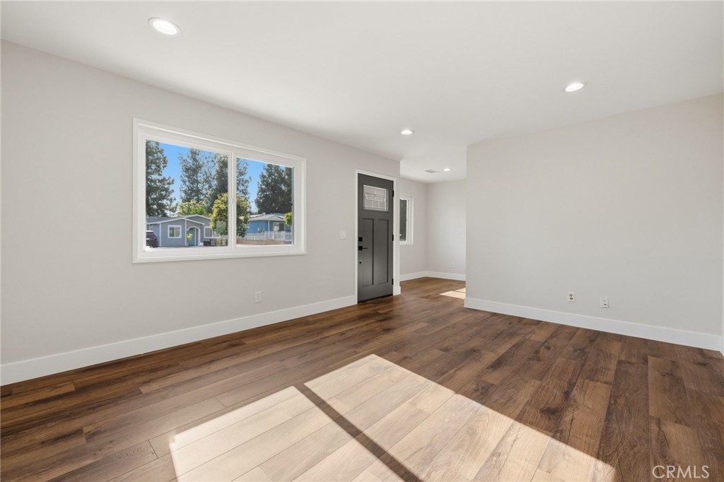 1436 Moreno Drive Simi Valley, CA 93063 - Photo 13 of 16