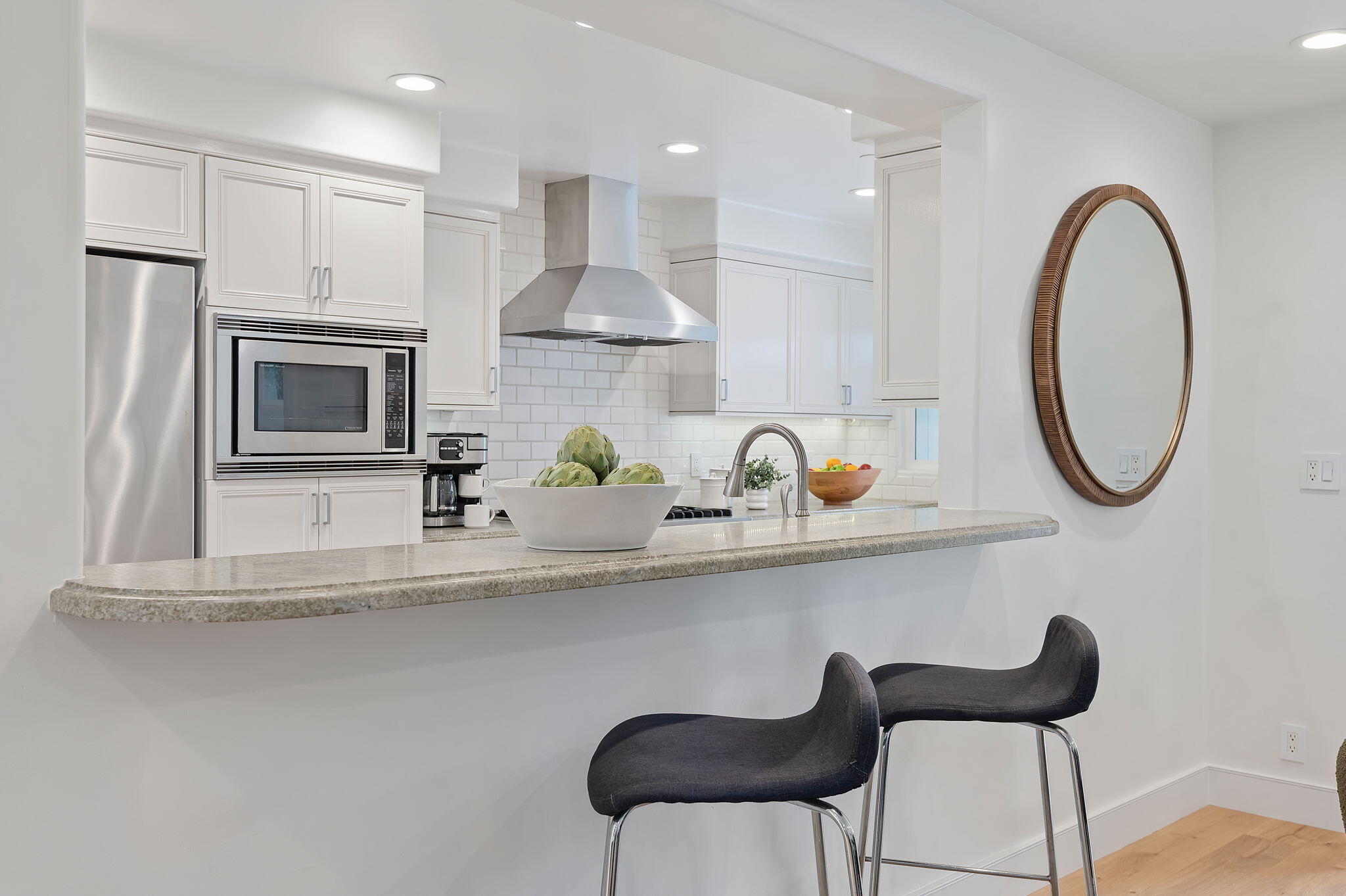 1126 Hill Road Montecito, CA 93108 - Photo 10 of 43 15-web-or-mls-15 - Kitchen (5)