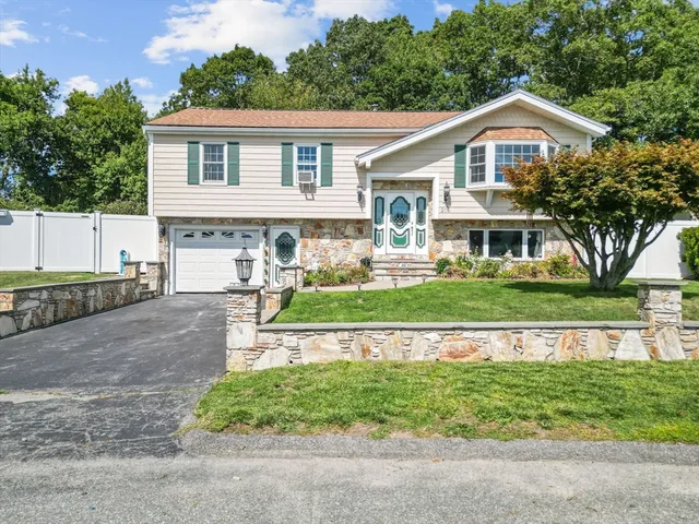 $490,000 | 210 Heritage Drive, New Bedford, MA 02745