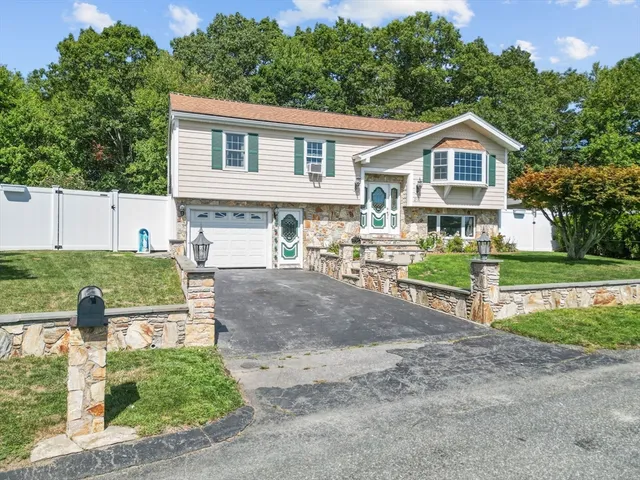 $490,000 | 210 Heritage Drive, New Bedford, MA 02745