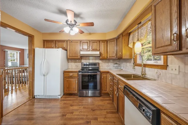 $490,000 | 210 Heritage Drive, New Bedford, MA 02745