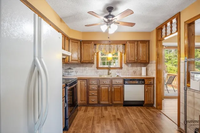 $490,000 | 210 Heritage Drive, New Bedford, MA 02745