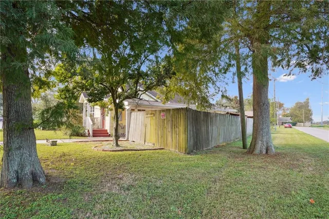 $200,000 | 1016 Tullulah Avenue, River Ridge, LA 70123
