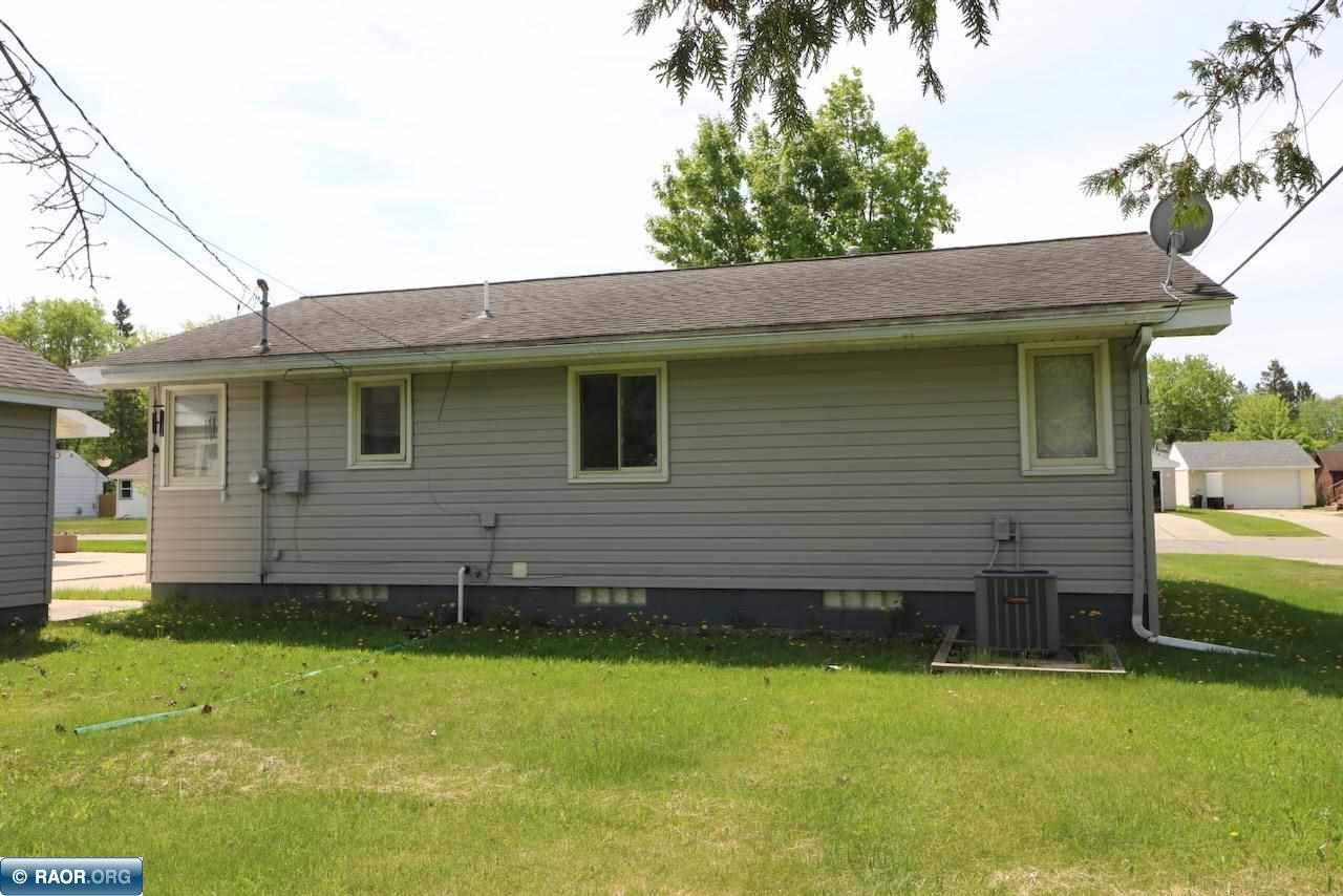 710 Summit Street Aurora, MN 55705 - Photo 4 of 28