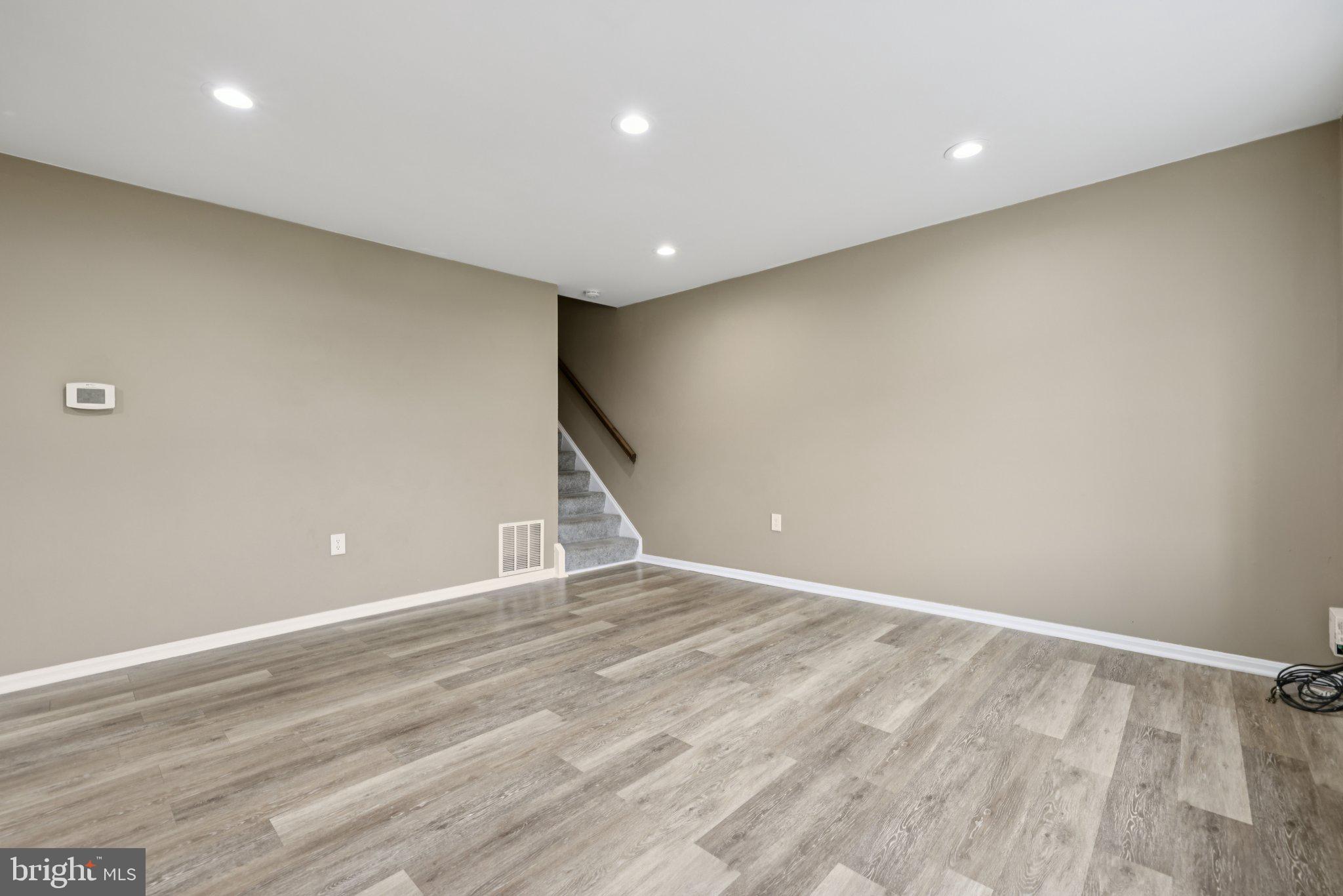 9075 North Laurel Road, Unit E Laurel, MD 20723 - Photo 11 of 28 a view of an empty room