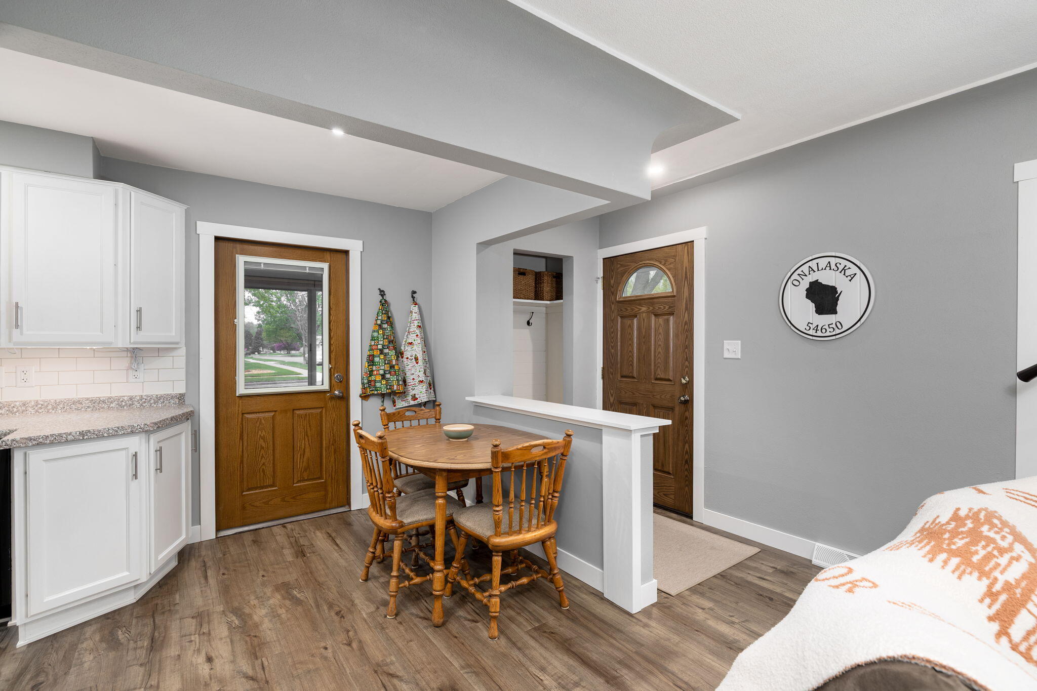 1102 Lake Street Onalaska, WI 54650 - Photo 9 of 25 Dining Room