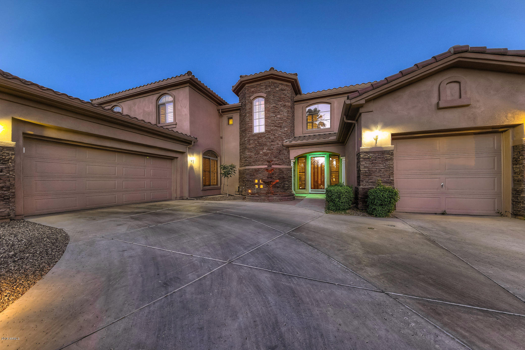4657 East Reins Road Gilbert, AZ 85297 - Photo 4 of 95 104-Twilight_FrontDriveway_Closeup