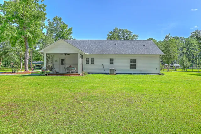 $395,000 | 326 Turner Lane, Round O, SC 29474