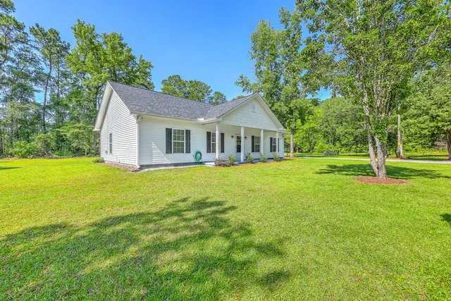 $395,000 | 326 Turner Lane, Round O, SC 29474