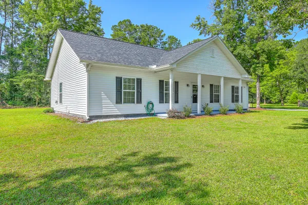 $395,000 | 326 Turner Lane, Round O, SC 29474