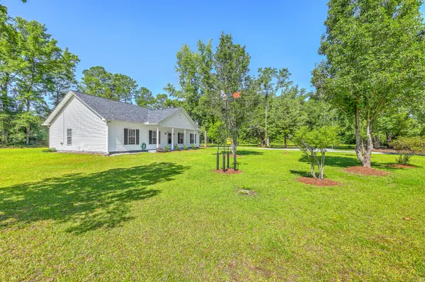$395,000 | 326 Turner Lane, Round O, SC 29474