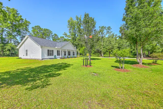 $395,000 | 326 Turner Lane, Round O, SC 29474