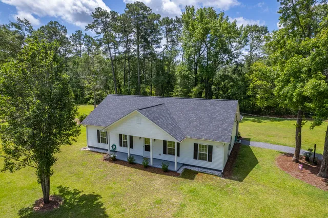 $395,000 | 326 Turner Lane, Round O, SC 29474