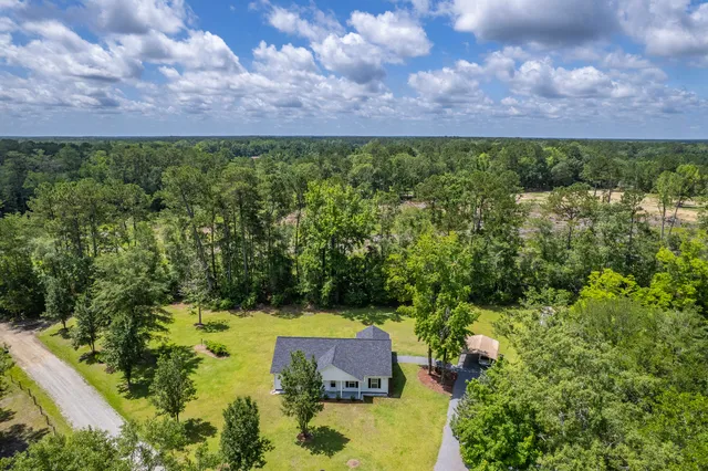 $395,000 | 326 Turner Lane, Round O, SC 29474