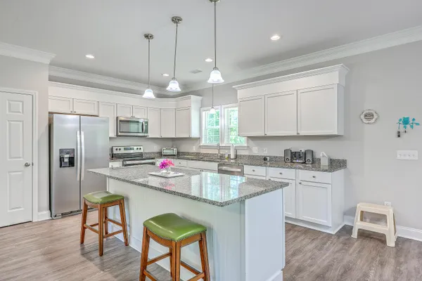 $395,000 | 326 Turner Lane, Round O, SC 29474