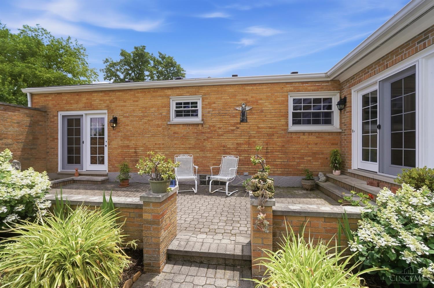 6596 Springdale Road Cincinnati, OH 45247 - Photo 51 of 81