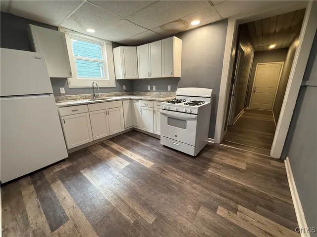 $1,175 | 221.5 Lakeview Avenue, Unit 1E, Syracuse, NY 13204