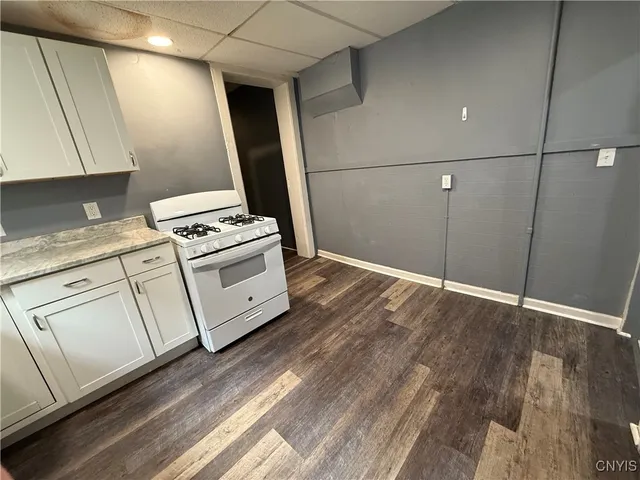 $1,175 | 221.5 Lakeview Avenue, Unit 1E, Syracuse, NY 13204