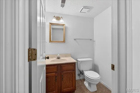 $295,000 | 13304 Wood Chapel Drive, Chesterfield, MO 63141