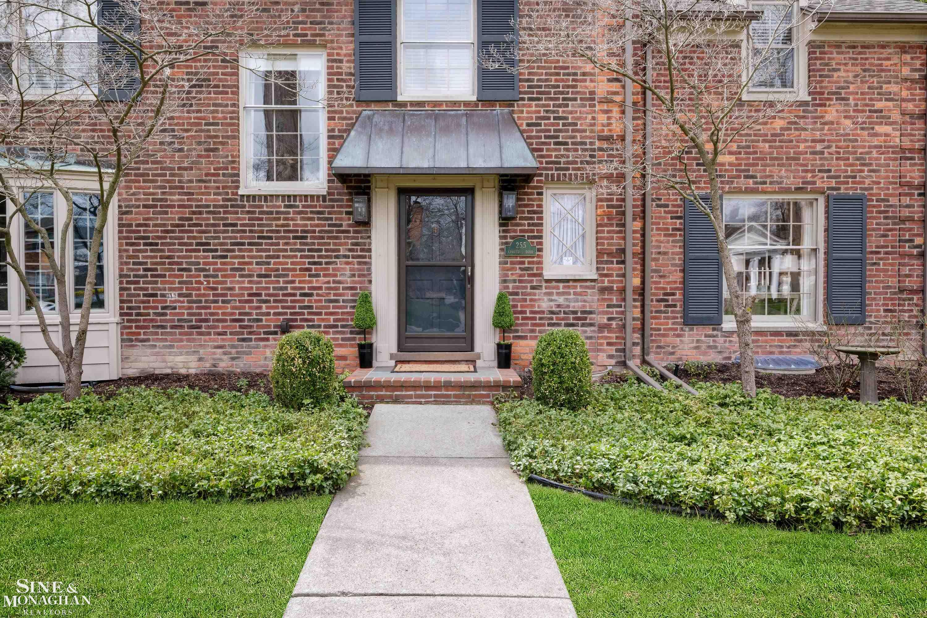 255 Cloverly Road Grosse Pointe Farms, MI 48236 - Photo 2 of 70