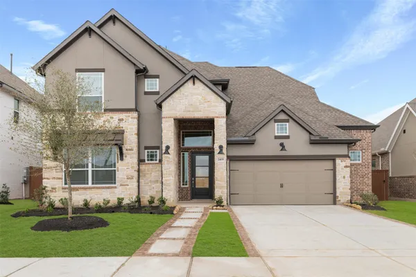 $583,000 | 201 Firethorn Road, Marble Falls, TX 78654