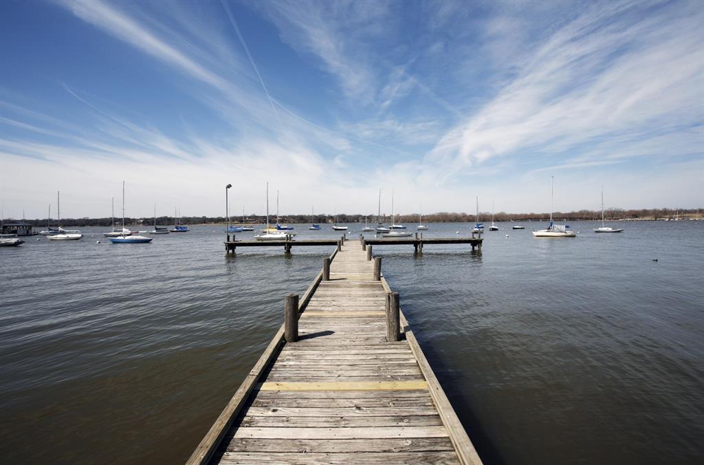 9443 Waterview Road Dallas, TX 75218 - Photo 20 of 34 A beautiful dock shot