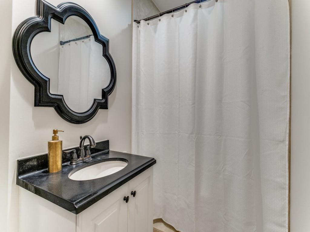 9443 Waterview Road Dallas, TX 75218 - Photo 6 of 34