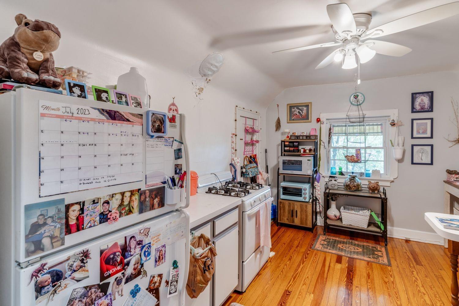 4943 Ralph Avenue Cincinnati, OH 45238 - Photo 12 of 49