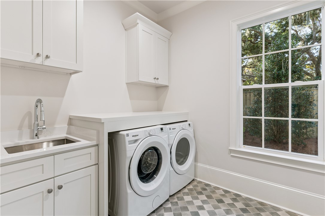 122 Red Bird Lane St. Simons Island, GA 31522 - Photo 23 of 36 laundry downstairs