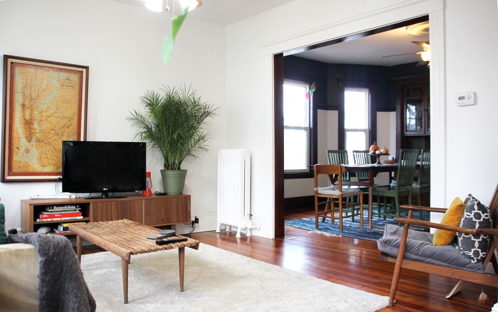 80 Aldrich Street, Unit 2 Boston, MA 02131 - Photo 9 of 20 a living room with furniture and a flat screen tv