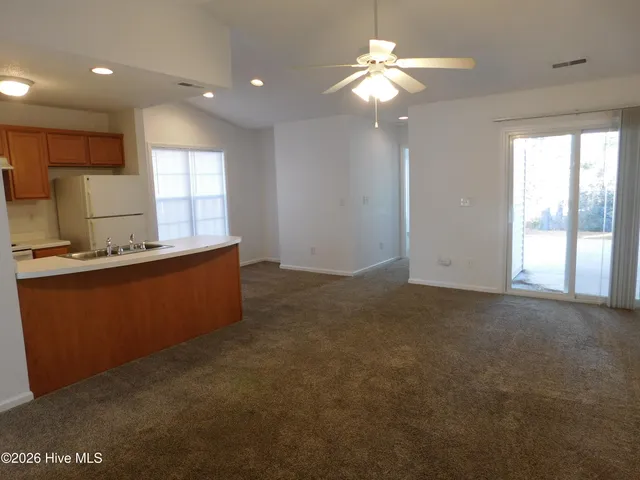 $1,200 | 4026 Elizabeth Avenue, New Bern, NC 28562