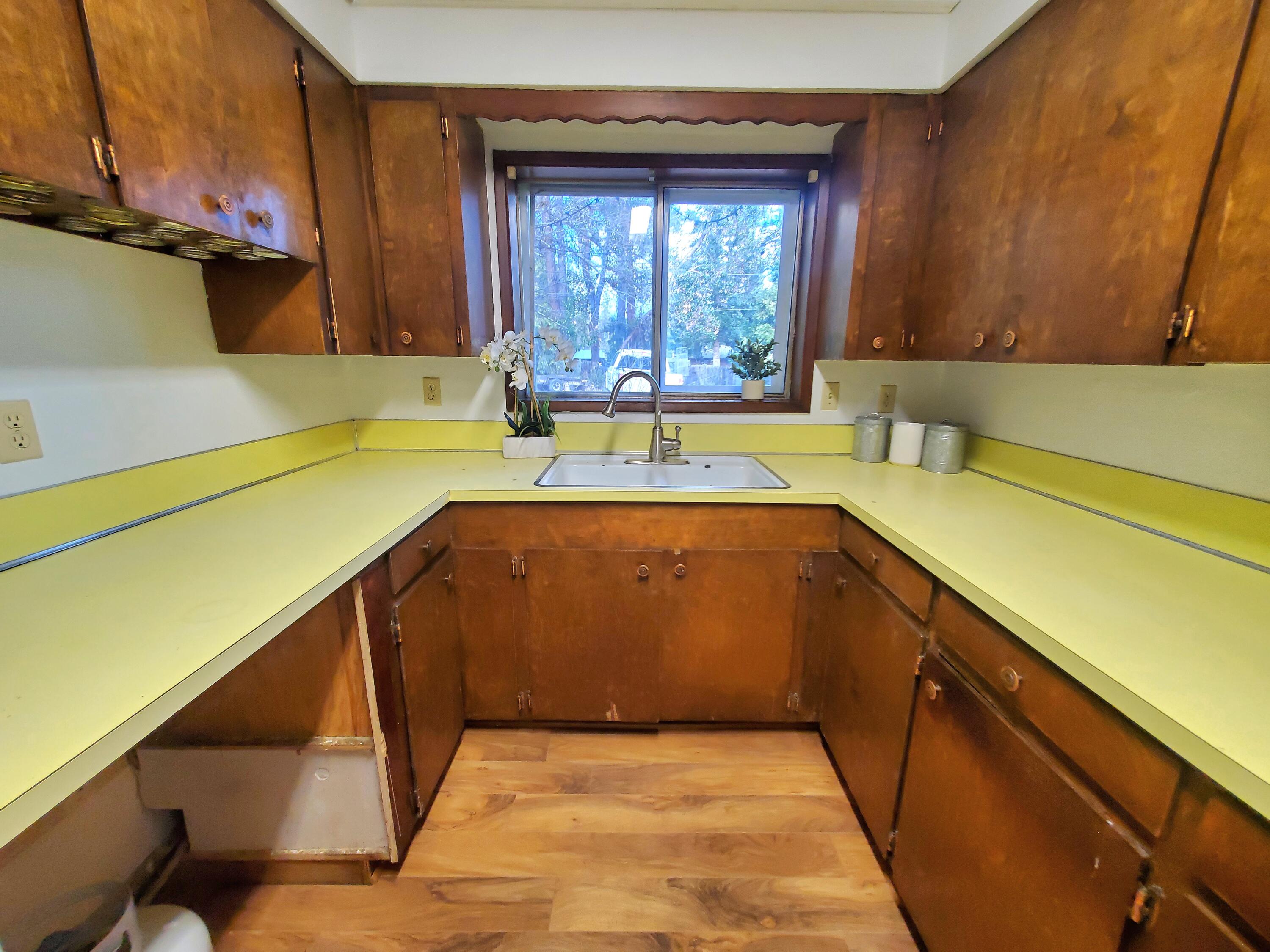 395 East Fork Road Williams, OR 97544 - Photo 18 of 59 20231204_115443