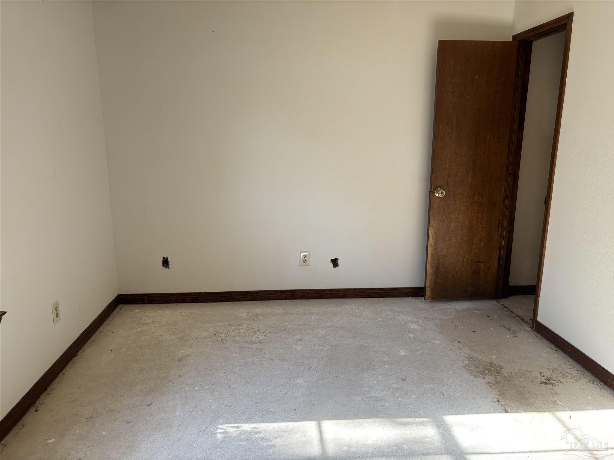 6481 Colonial Drive Milton, FL 32570 - Photo 15 of 16