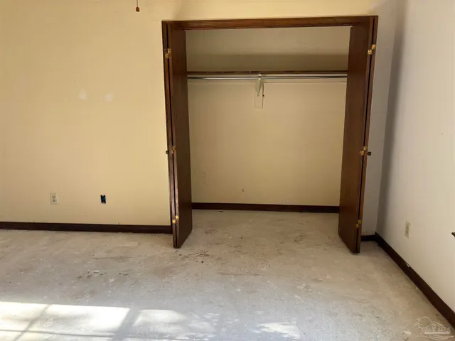 $129,000 | 6481 Colonial Drive, Milton, FL 32570