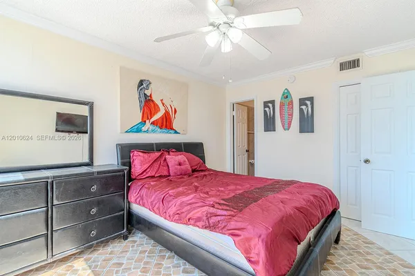 $1,675 | 121 Golden Isles Drive, Unit 104, Hallandale Beach, FL 33009