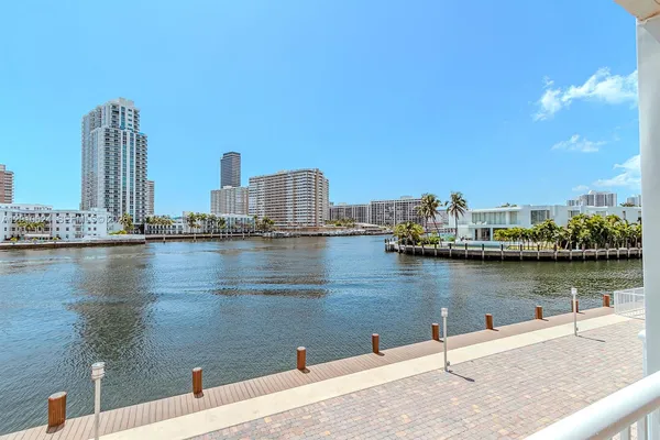 $1,675 | 121 Golden Isles Drive, Unit 104, Hallandale Beach, FL 33009