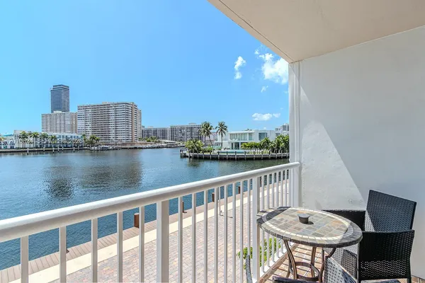 $1,675 | 121 Golden Isles Drive, Unit 104, Hallandale Beach, FL 33009